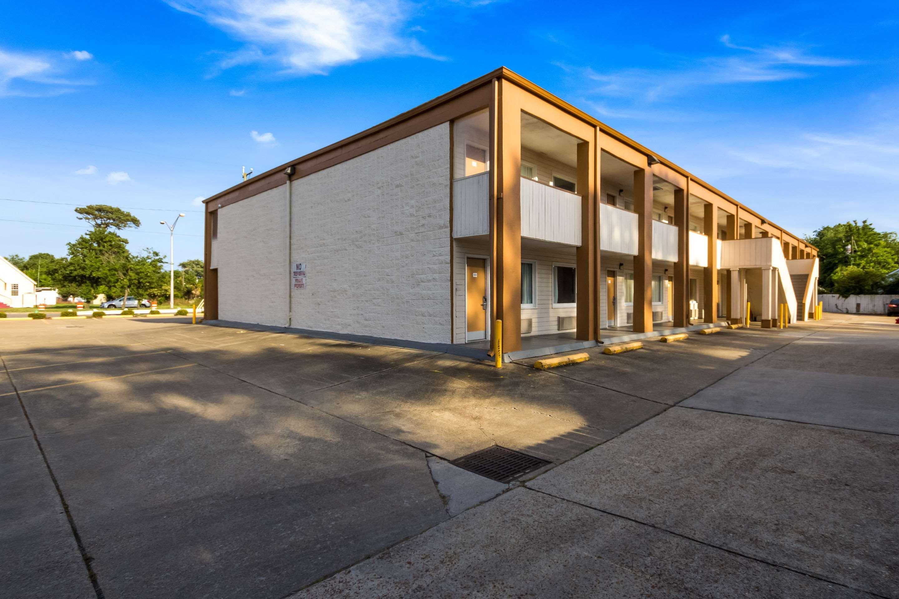 Econo Lodge Little Creek Norfolk Exteriér fotografie