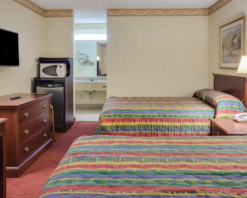 Econo Lodge Little Creek Norfolk Exteriér fotografie